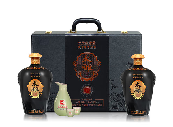 南昌咸亨酒店太雕黄酒回收太雕2007原酿礼盒1.5kg*2糯米酒半甜绍兴黄酒行情价格